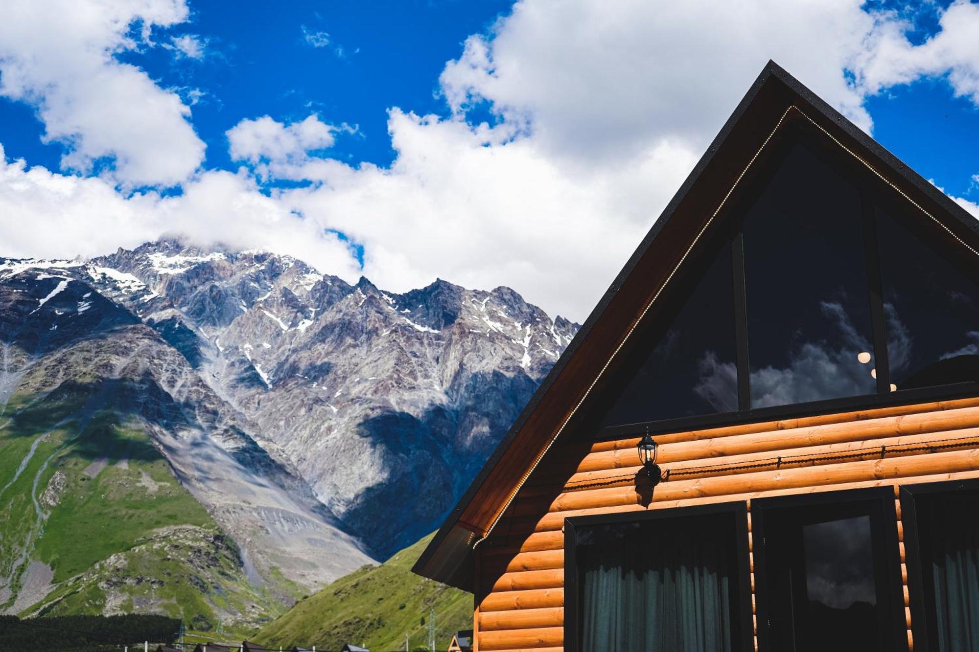 Traveler'S Cottages In Kazbegi Экстерьер фото