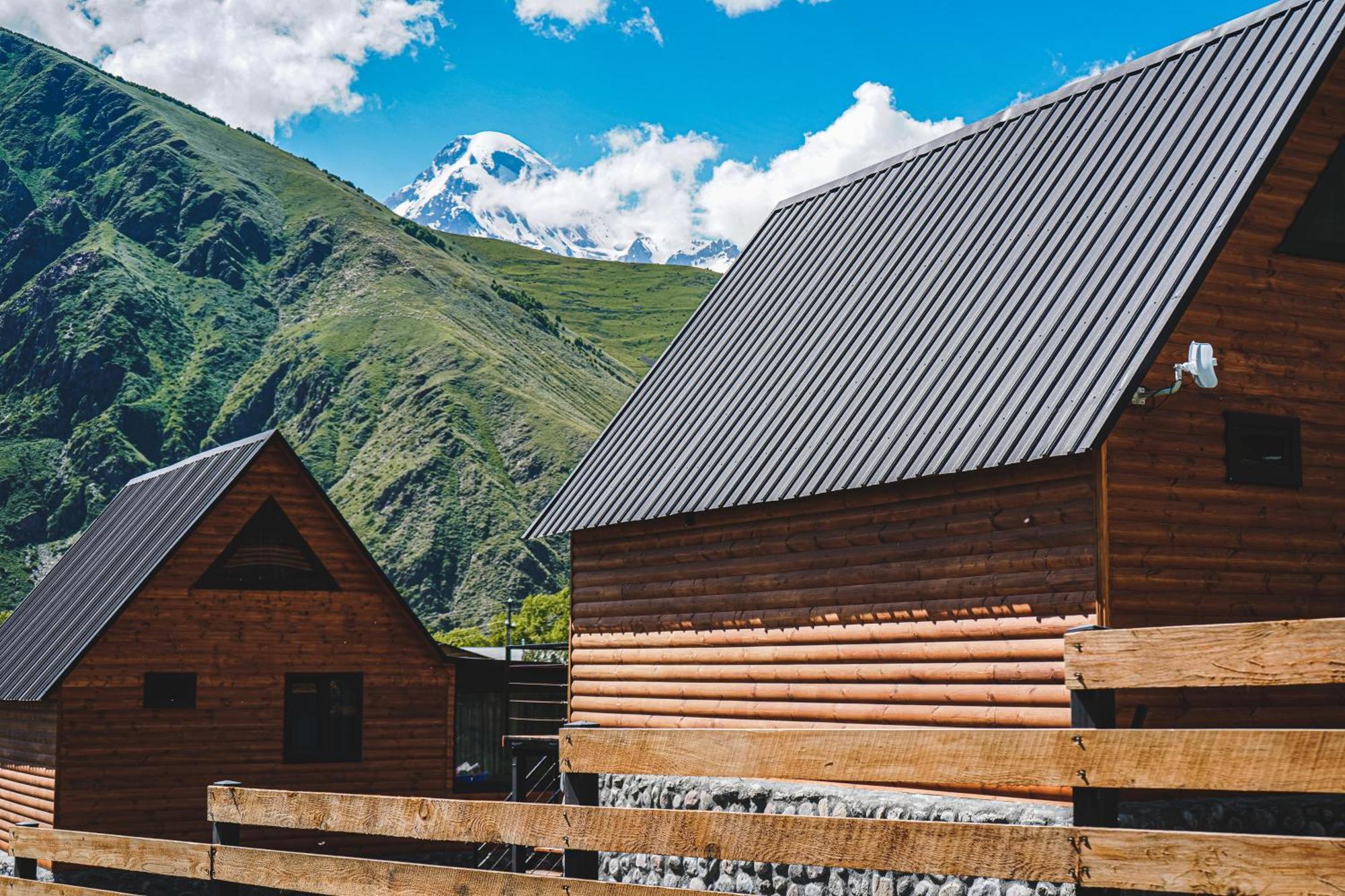 Traveler'S Cottages In Kazbegi Экстерьер фото